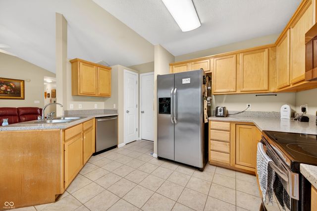 5147 E Hyde Court, Columbus, IN 47203