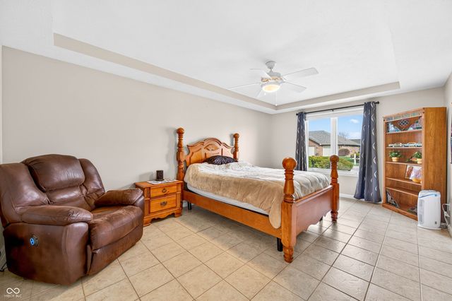 5147 E Hyde Court, Columbus, IN 47203