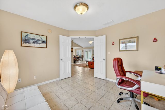 5147 E Hyde Court, Columbus, IN 47203