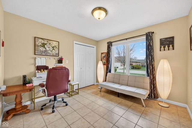 5147 E Hyde Court, Columbus, IN 47203