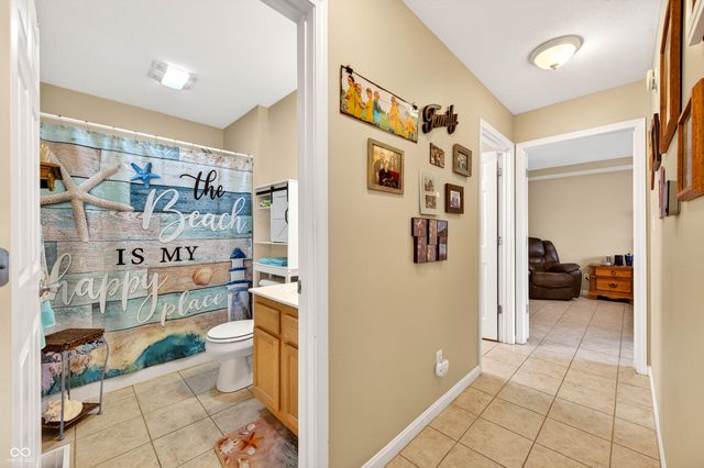 5147 E Hyde Court, Columbus, IN 47203