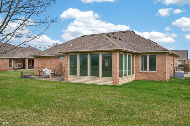 5147 E Hyde Court, Columbus, IN 47203