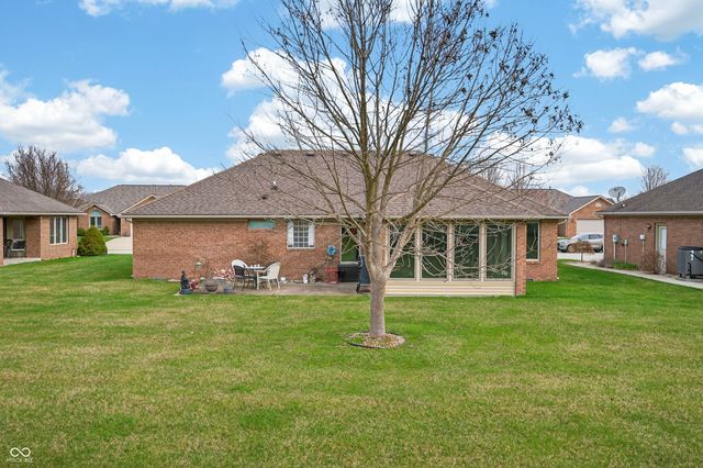 5147 E Hyde Court, Columbus, IN 47203