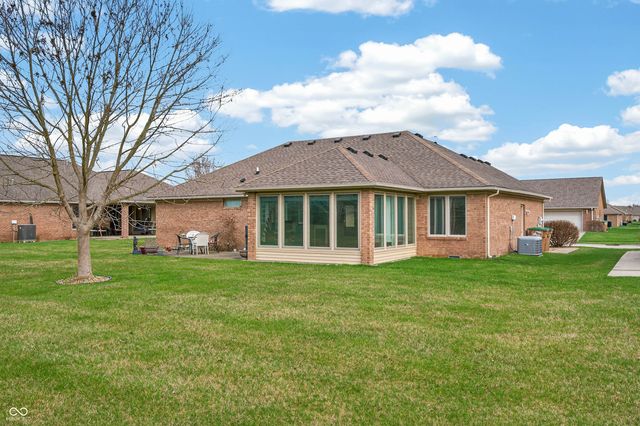 5147 E Hyde Court, Columbus, IN 47203