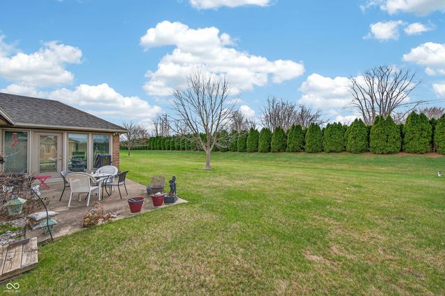 5147 E Hyde Court, Columbus, IN 47203