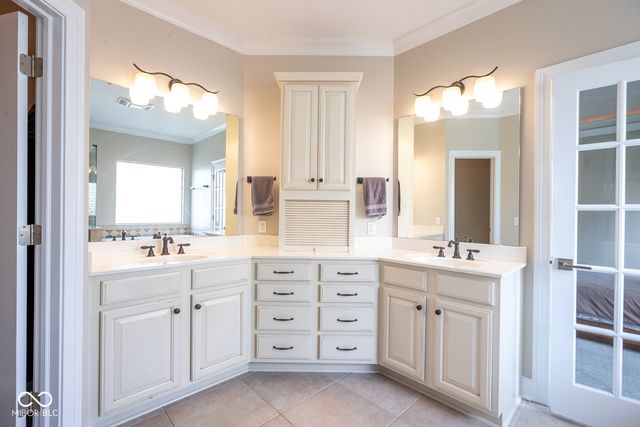 13722 Diving Hawk Crossing, Fishers, IN 46055