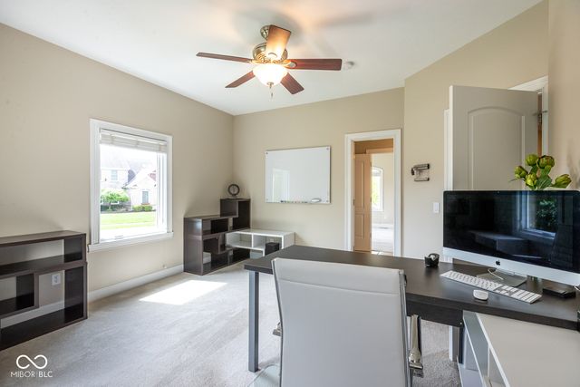 13722 Diving Hawk Crossing, Fishers, IN 46055