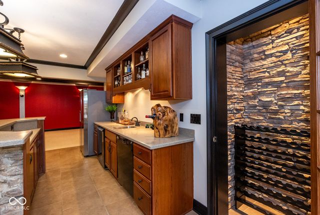 13722 Diving Hawk Crossing, Fishers, IN 46055