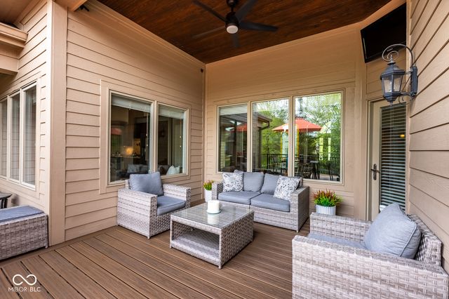 13722 Diving Hawk Crossing, Fishers, IN 46055
