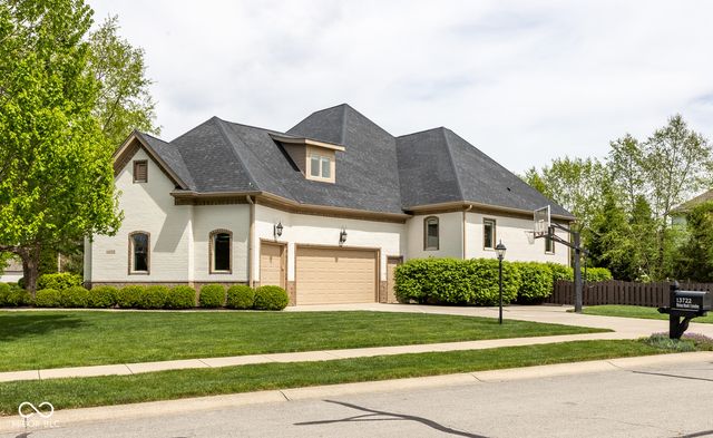 13722 Diving Hawk Crossing, Fishers, IN 46055