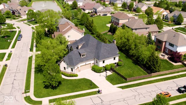13722 Diving Hawk Crossing, Fishers, IN 46055