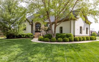 13722 Diving Hawk Crossing, Fishers, IN 46055