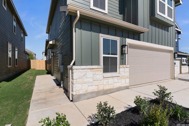 890 Farmhouse Trail, New Braunfels, TX 78130