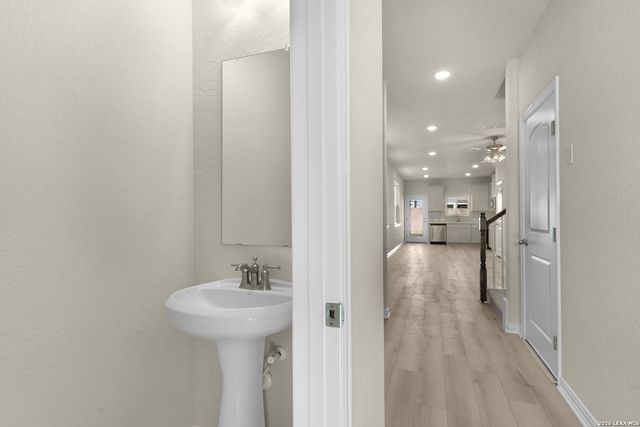 890 Farmhouse Trail, New Braunfels, TX 78130