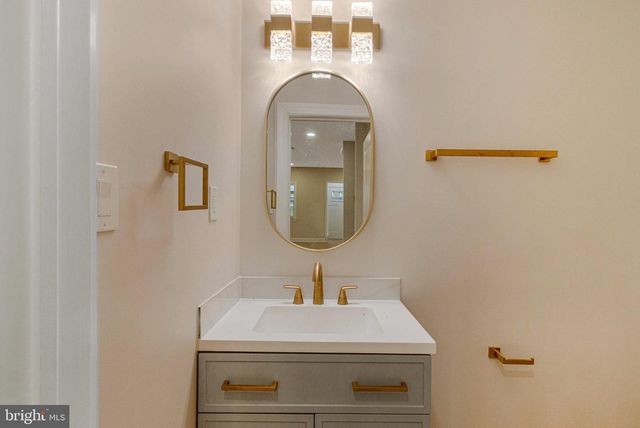 1350 SHERIDAN ST NW, Washington, DC 20011