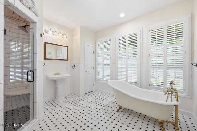 121 Sabre Point Drive, Bath, NC 27808