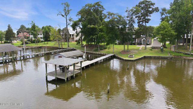 121 Sabre Point Drive, Bath, NC 27808