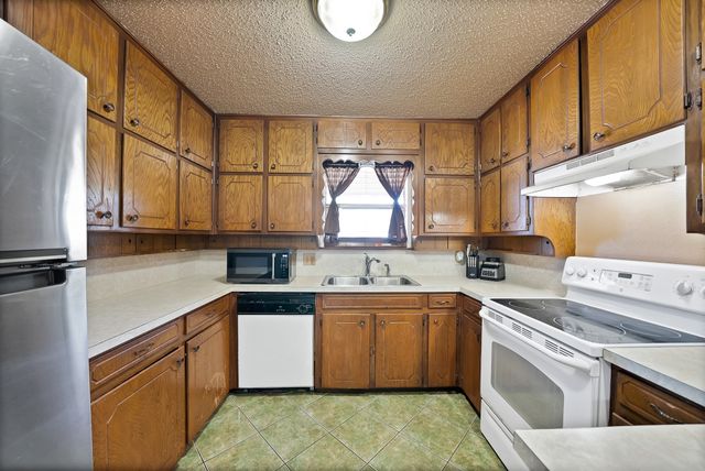 6621 Perdido Drive, Watauga, TX 76148