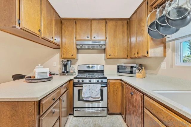 7861 Cimarron Ln, La Mesa, CA 91942