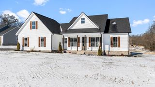 3840 Hollow Springs Rd, Bradyville, TN 37026