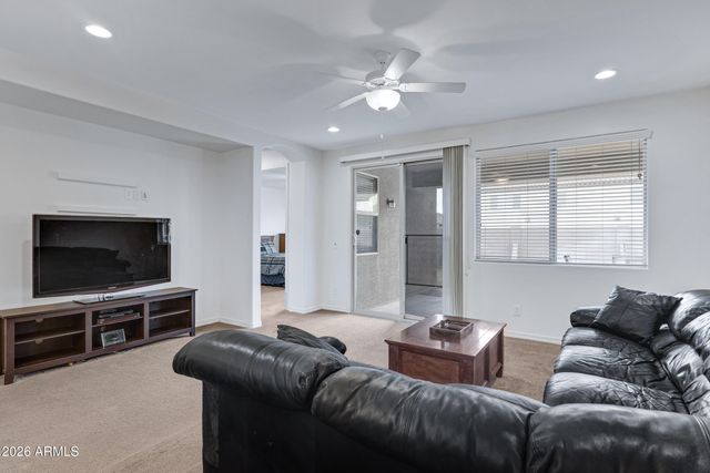 123 W WINTERBERRY Avenue, Queen Creek, AZ 85140