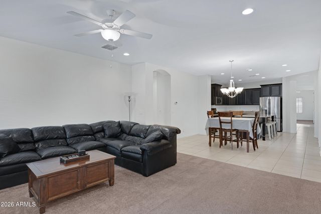 123 W WINTERBERRY Avenue, Queen Creek, AZ 85140