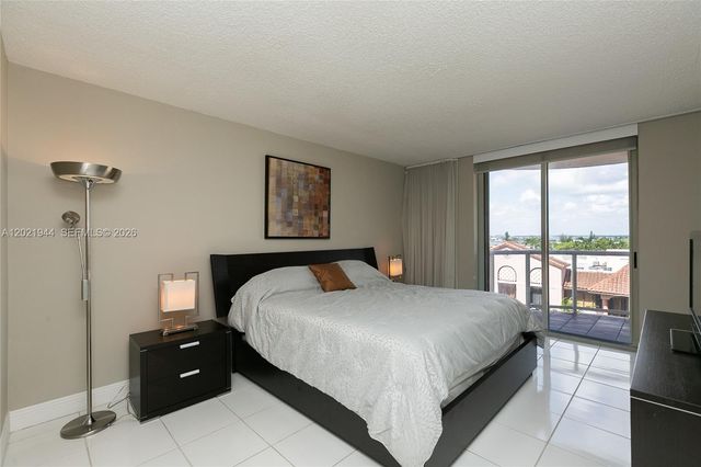 8855 Collins Ave 6F, Surfside, FL 33154