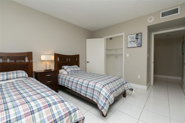 8855 Collins Ave 6F, Surfside, FL 33154