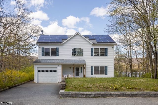 14 E Shore Dr, Hampton Twp., NJ 07860