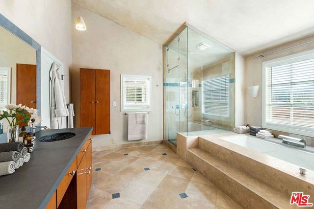 231 14th Street, Santa Monica, CA 90402