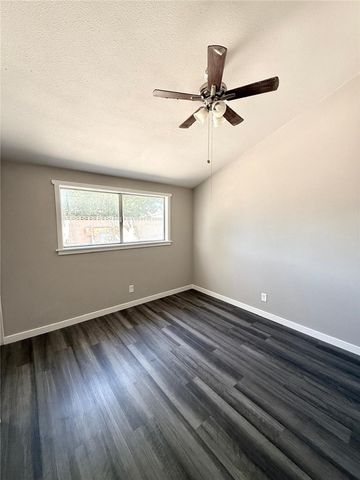 44251 E Raysack, Lancaster, CA 93535