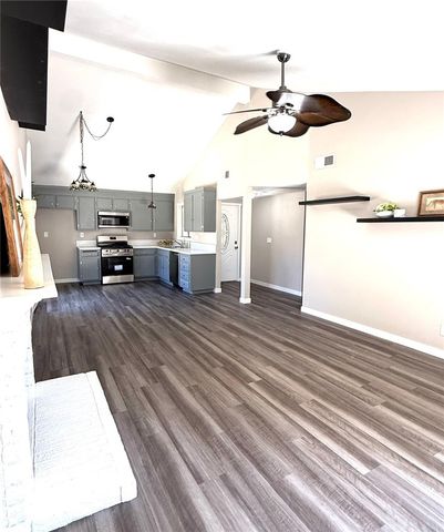 44251 E Raysack, Lancaster, CA 93535