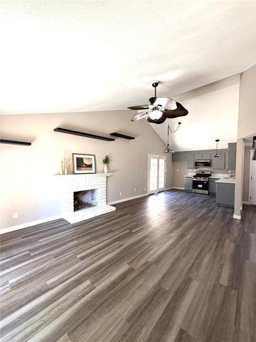 44251 E Raysack, Lancaster, CA 93535