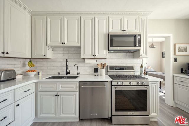 1917 Eden Avenue, Glendale, CA 91206