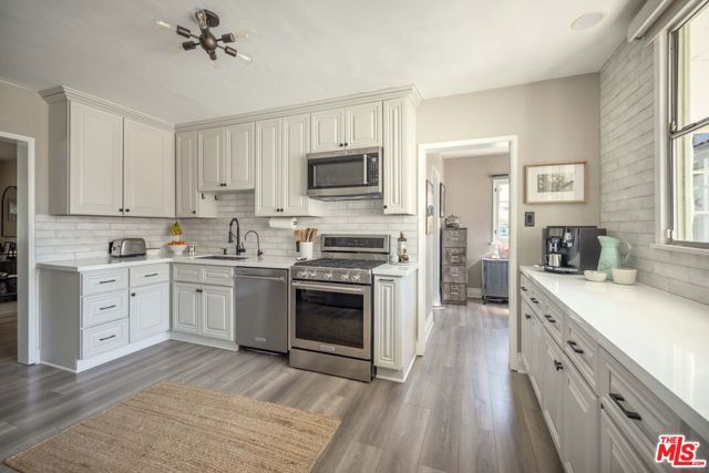 1917 Eden Avenue, Glendale, CA 91206