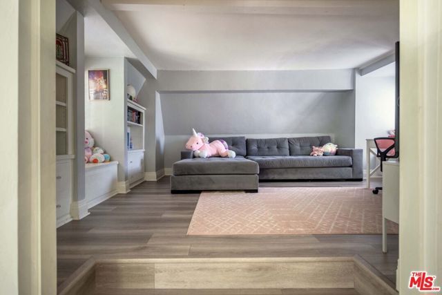 1917 Eden Avenue, Glendale, CA 91206