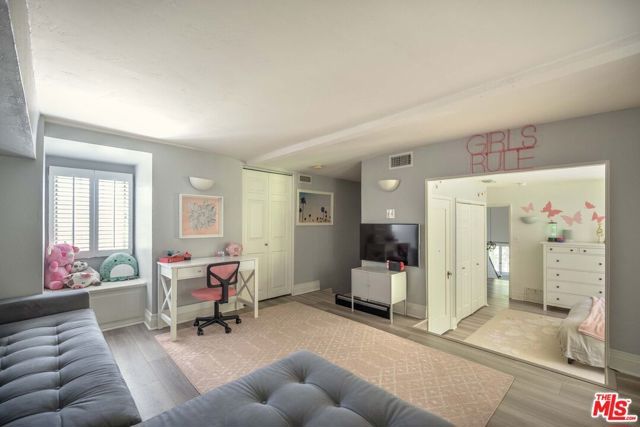 1917 Eden Avenue, Glendale, CA 91206