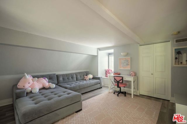 1917 Eden Avenue, Glendale, CA 91206