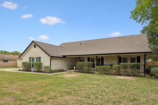 114 Cedar DR, Mountain City, TX 78610