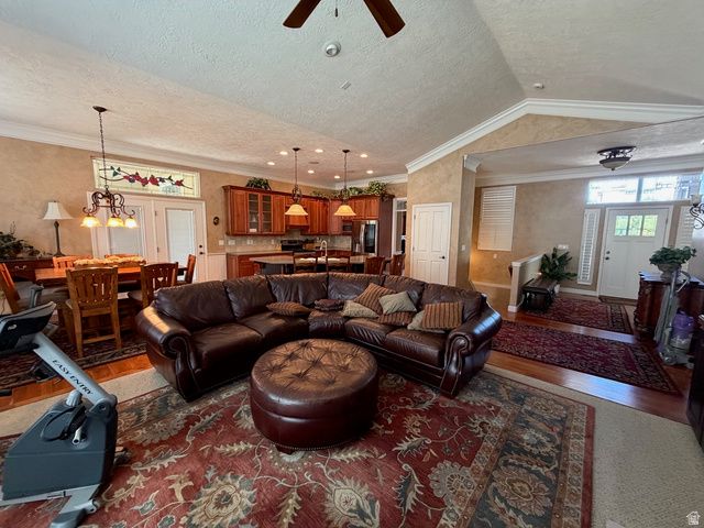 1467 W GREEN APPLE ST, South Jordan, UT 84095