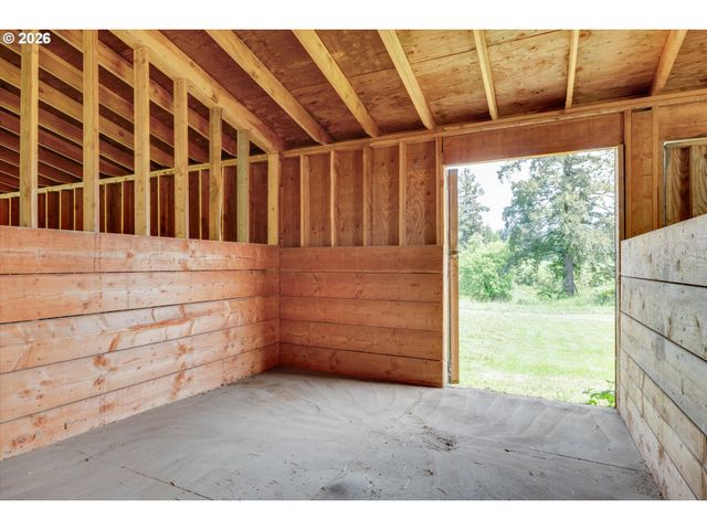 20530 S LELAND Rd, Oregon City, OR 97045