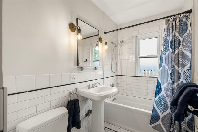 137 Thacher St 2, Milton, MA 02186