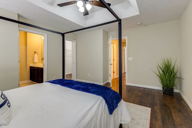 638 Saint Jules Ln, Nashville, TN 37211