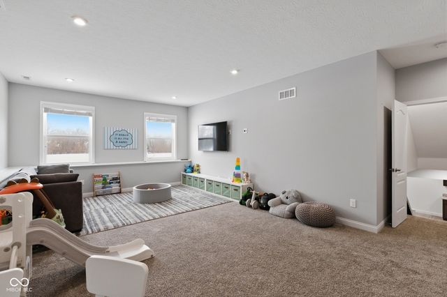 6680 Eagles Nest Lane, Mccordsville, IN 46055