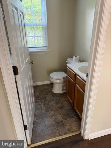 6095 TAPIR PL, Waldorf, MD 20603