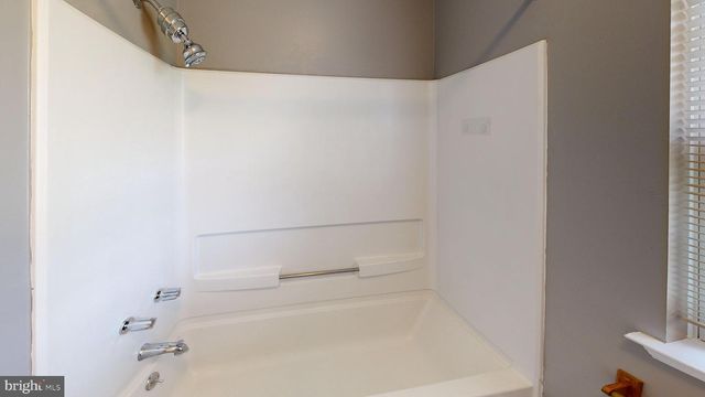 6095 TAPIR PL, Waldorf, MD 20603
