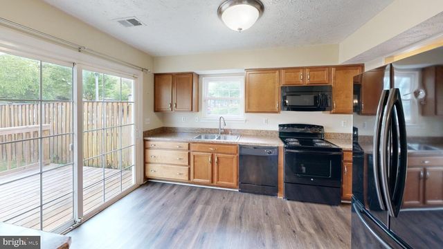 6095 TAPIR PL, Waldorf, MD 20603