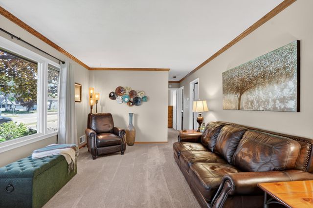 2046 Diffley Road, Eagan, MN 55122