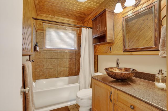 2046 Diffley Road, Eagan, MN 55122