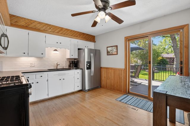 2046 Diffley Road, Eagan, MN 55122